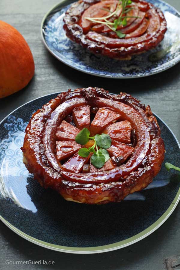 Tarte Tatin with pumpkin, braised red onions and goat cheese #gourmet guerrilla #recipe #herb 